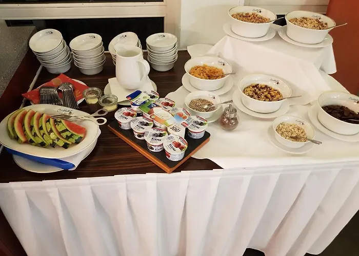 Hotel Cinehotel Maroni 3*