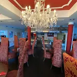 Cinehotel Maroni Hotell 3*