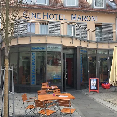 Cinehotel Maroni Hotel