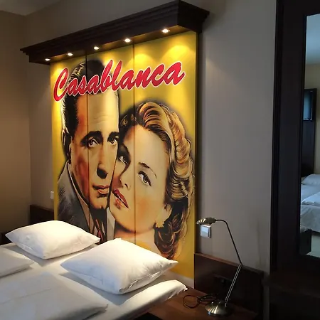 فندق Cinehotel Maroni 3*