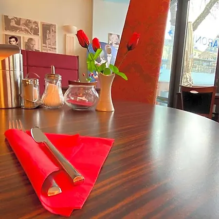 酒店 玛洛尼塞恩酒店
