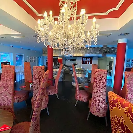 玛洛尼塞恩酒店 酒店 3*