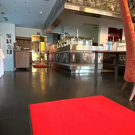 玛洛尼塞恩酒店 3* 齐恩多夫