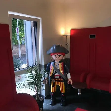 Szálloda Cinehotel Maroni 3*