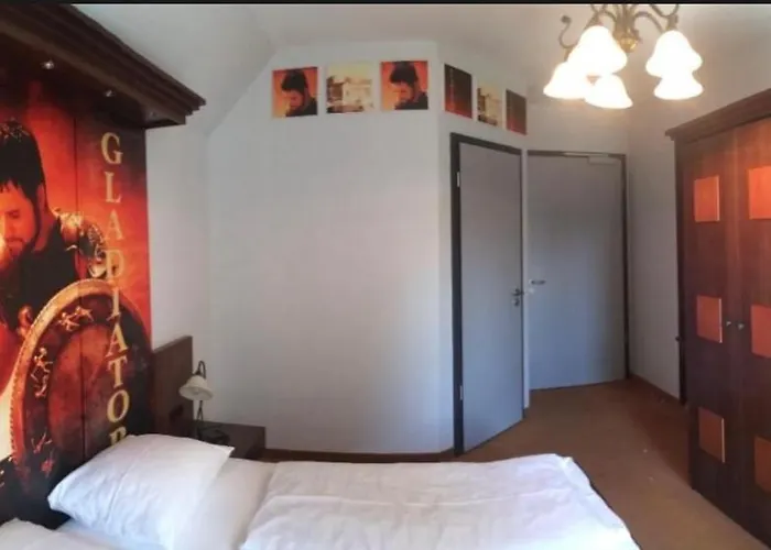 Cinehotel Maroni מלון