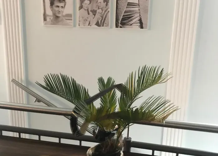 Cinehotel Maroni