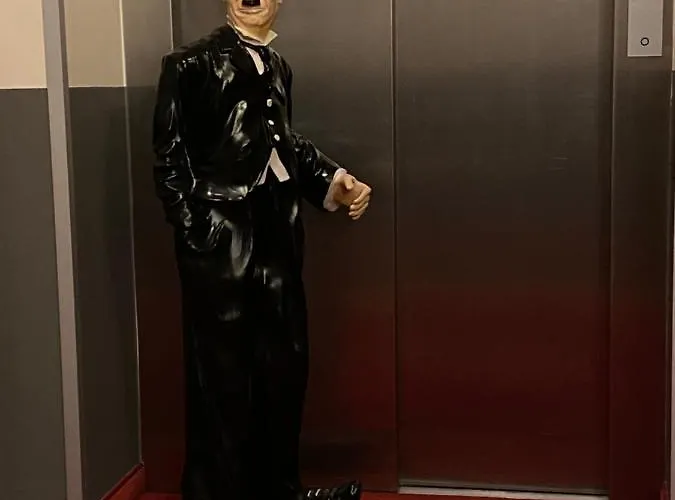 Cinehotel Maroni Отель